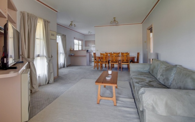 Avalon Cottage – Guest Rooms – Port Fairy