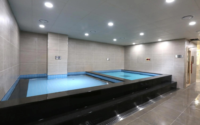 Seogwipo JS Hotel