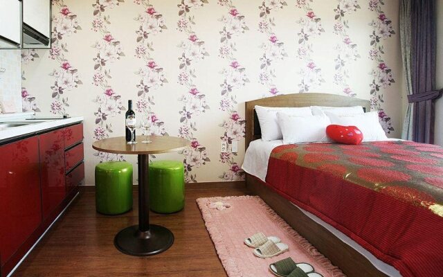 Amor House
