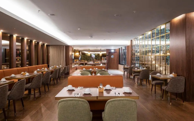 TURIM Oporto Hotel
