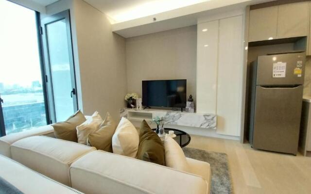 Luxury Apartment Queen Sirikit Asok Termianl 21