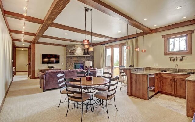 Highlands Hideaway - Private Home by RedAwning