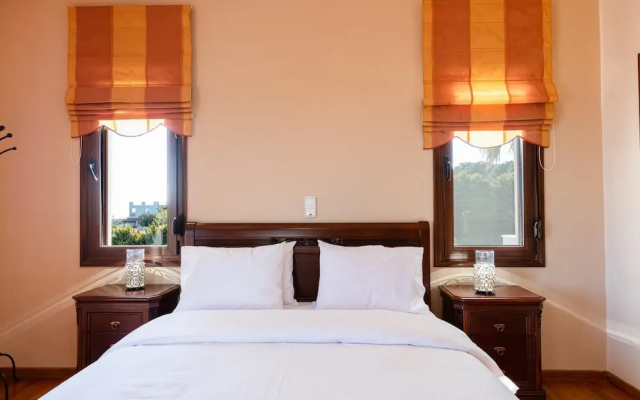 Villa Natura - With Private Heated Pool