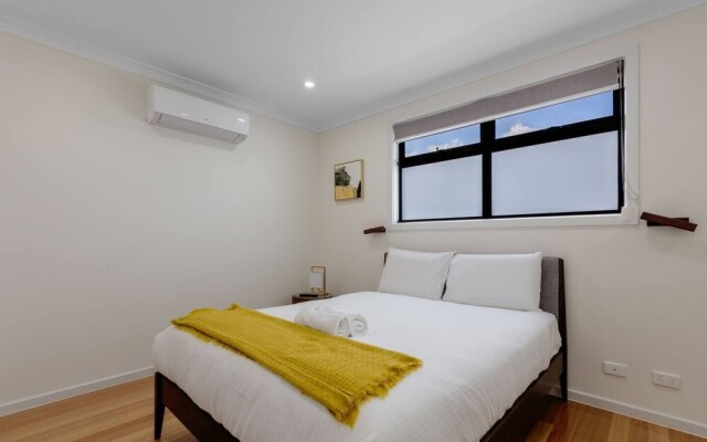 Impressive & Spacious new Townhouse@preston