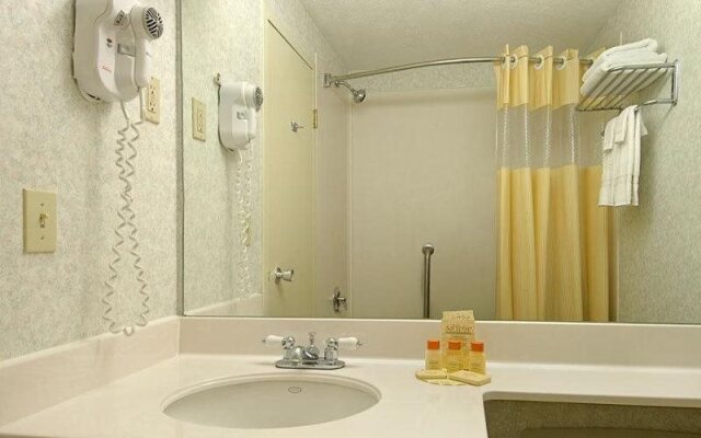 Americas Best Value Inn & Suites - Independence / Cleveland