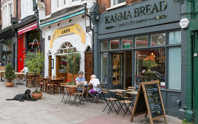 West Heath Road by Onefinestay