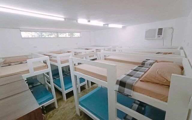 Tropical Vibes Inn Siargao