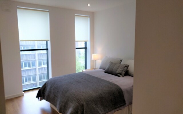 Elephant and Castle Apartment