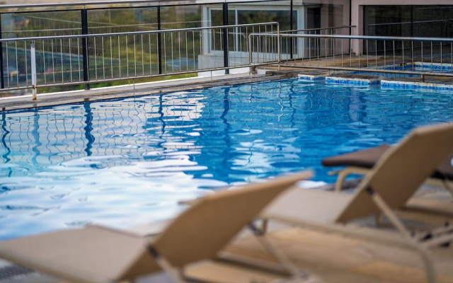 Ngolu Hotel & Residences