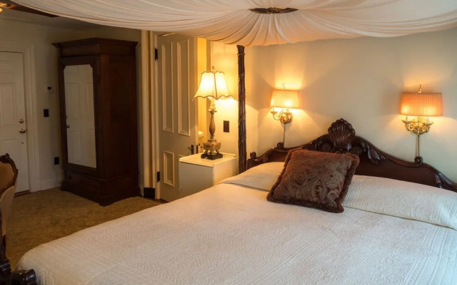Homestead House B&B