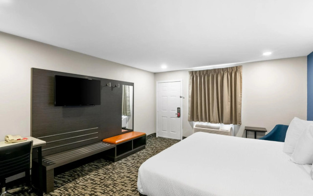 Econo Lodge Bethel - Danbury