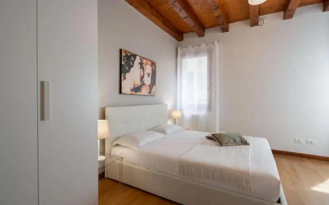 Herion Palace Apt 1 by Wonderful Italy
