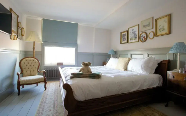 The Duchess of Cornwall Inn
