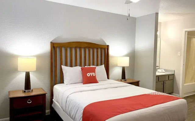 OYO Apartments at Bella Vista