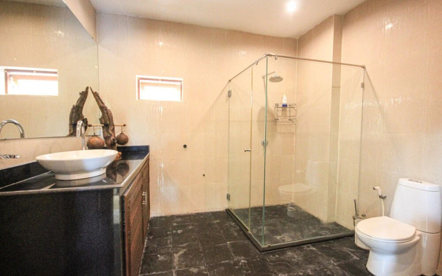 5 BR Pool Villa Close to Beach  CV5