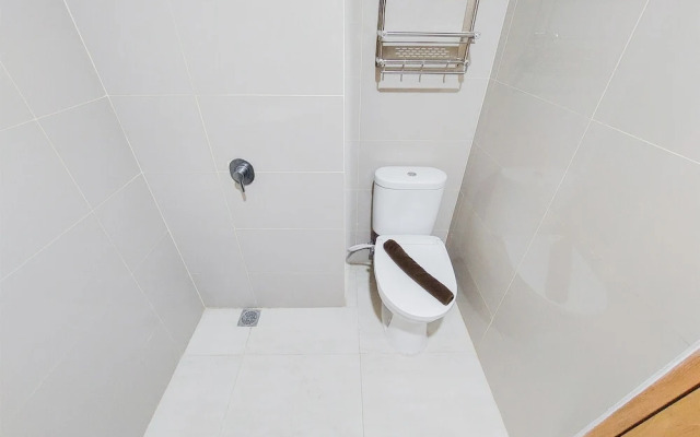 Cool And Warm Studio Apartment At B Residence