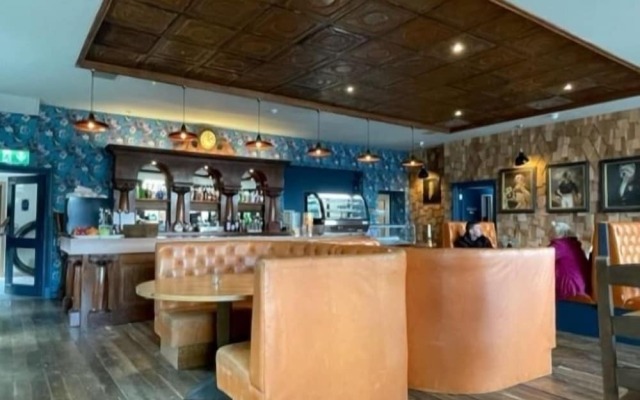 Loch Lomond Hotel