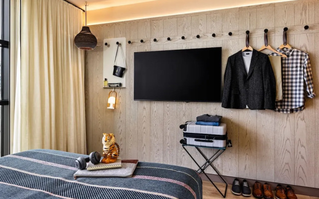 Moxy Madison Downtown