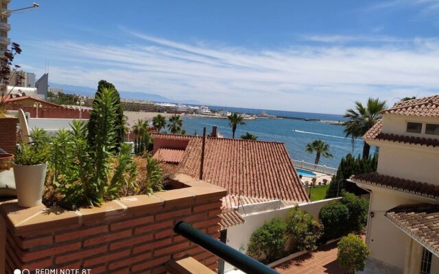Apartment 1 Bedroom With Wifi And Sea Views 108720