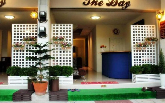 Be Rich Hotel