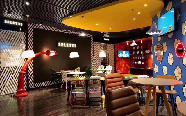 ONEHOME Art Hotel Shanghai