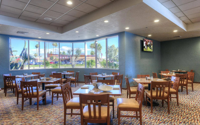 DoubleTree by Hilton Phoenix North