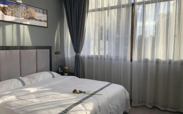 Aeston Hotel