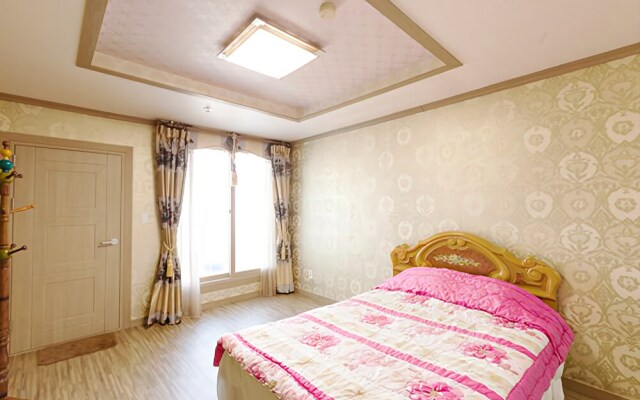 Namhae Haeoreum Pension