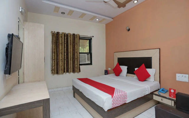 OYO 12914 Hotel Jagdish
