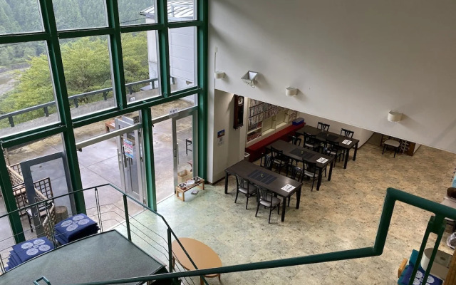 Riverside Hostel B&B – Hostel