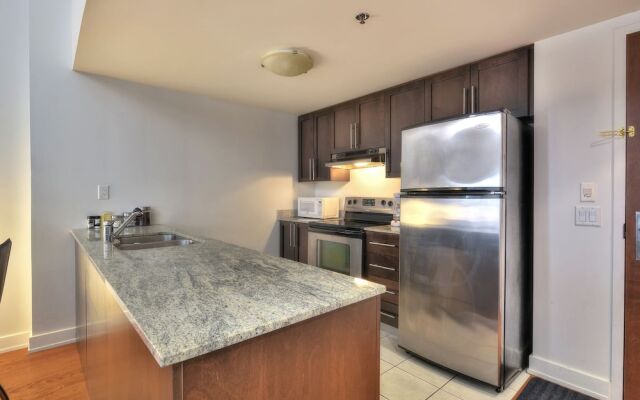 2 Floor Mezzanine Condo Near Convention Center