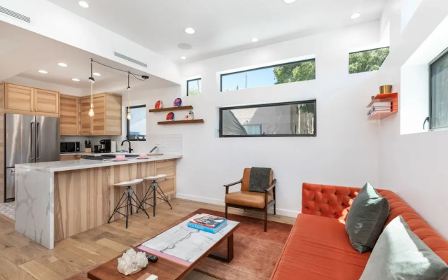 715-717 N El Centro Avenue Townhouse 4 Bedrooms 4.5 Bathrooms Townhous