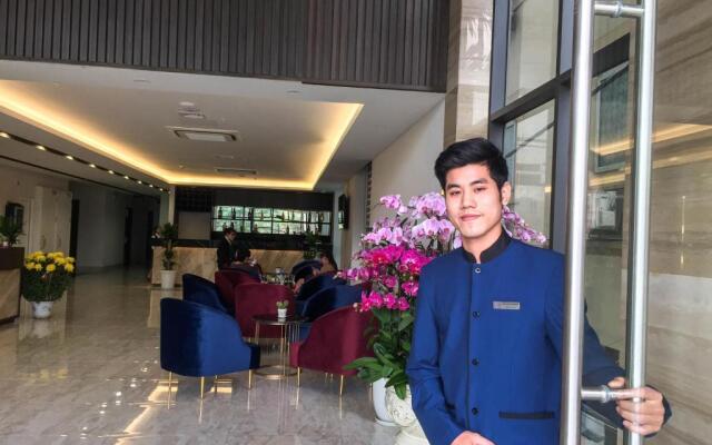 Western Skyline Hotel