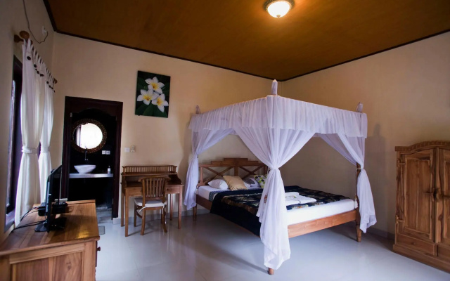 Tradisi Beach Front Villas – Guest Rooms – Purwakerti