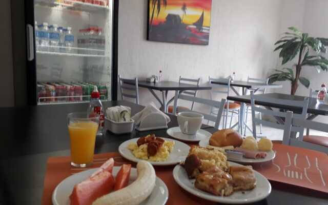 Hotel Jardim Do Cedro