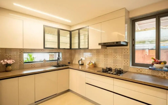 Cloud7 Waves Luxury 4 BHK Villa by Elivaas