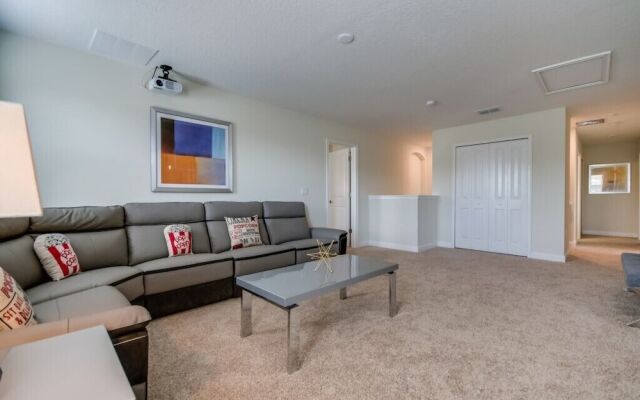 6-Bedroom Villa in Davenport 1538MVD