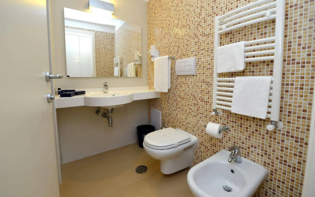 Prince Franklyn Hotel