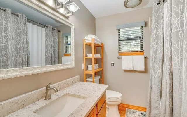 Near Dtwn Eureka Springs: Holiday Island Home!