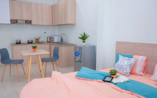 AHA The Allie 528 Apartment