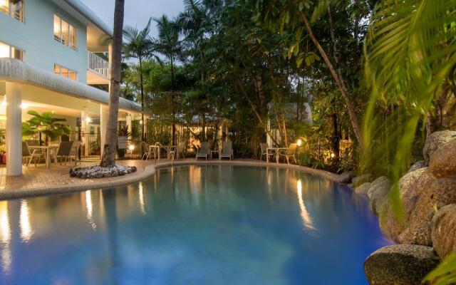 Port Douglas Outrigger Holiday Apartments