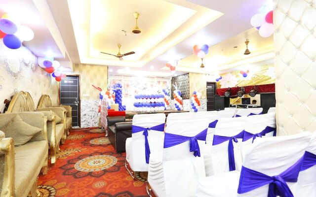 Mona Regency Hotel And Banquets by OYO Rooms