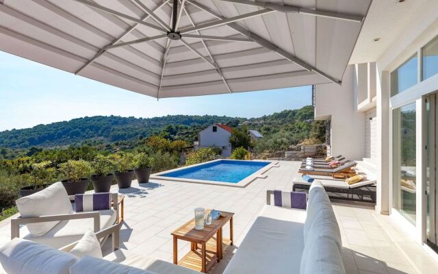 Villa Andora