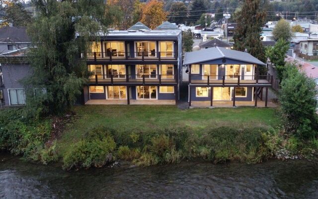 Chateau Riverside