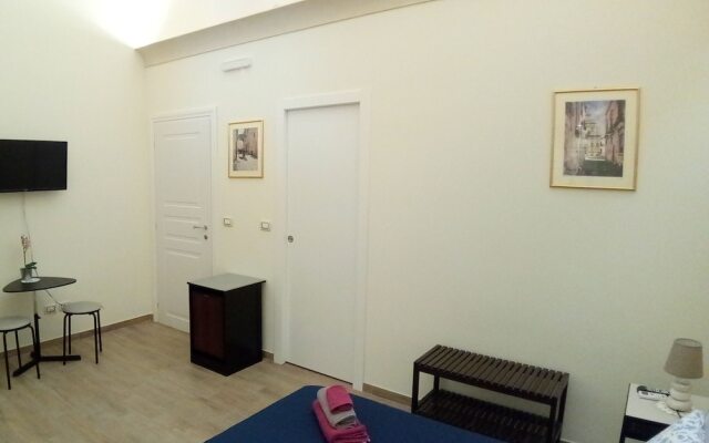 B&B Excelsior