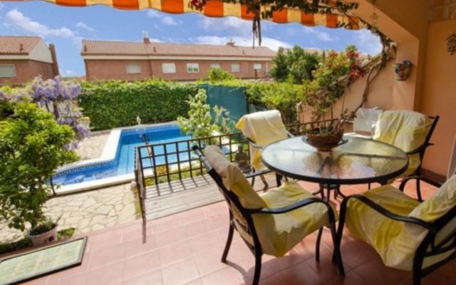 Villa Vista a la Piscina Para 8 Personas en Cambrils