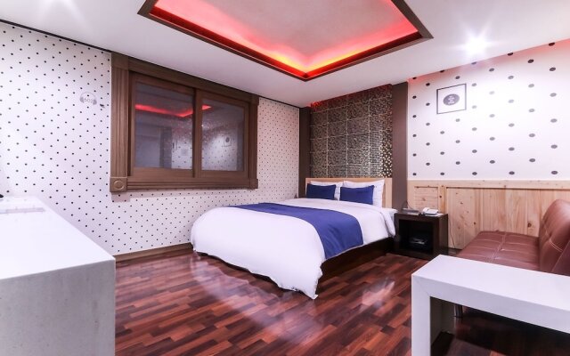 Changwon Myeongseodong Hotel Sky