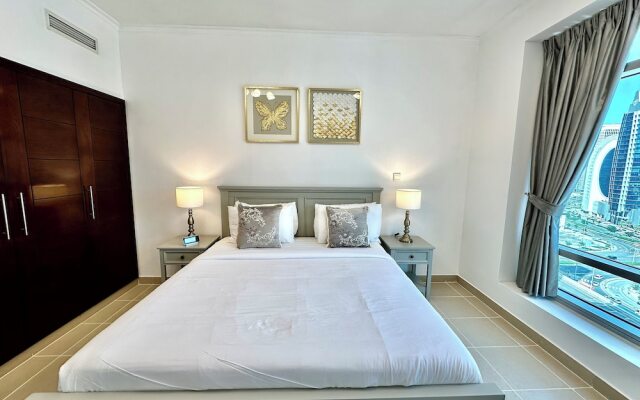 Lux BnB Burj Views