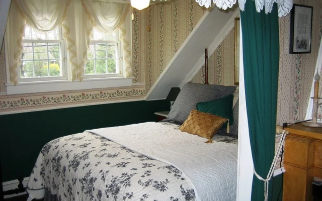 Miller Place Ark Bed & Breakfast