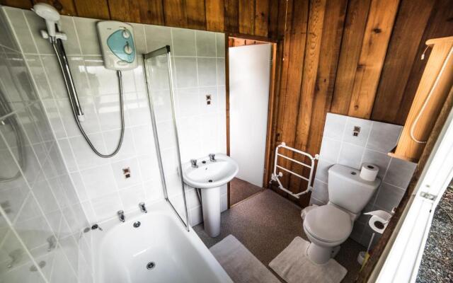 Timber Hill Self Catering Cedar Lodges